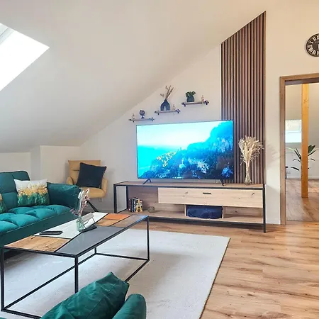 Design-penthouse I 90qm I Europapark 20 Min I Boxspring I Nespresso I Parking Apartment *