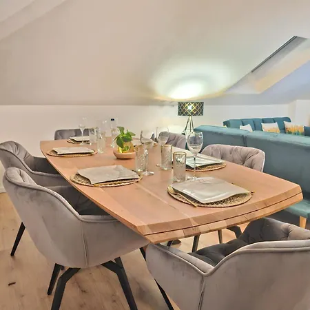 Apartment Design-penthouse I 90qm I Europapark 20 Min I Boxspring I Nespresso I Parking *